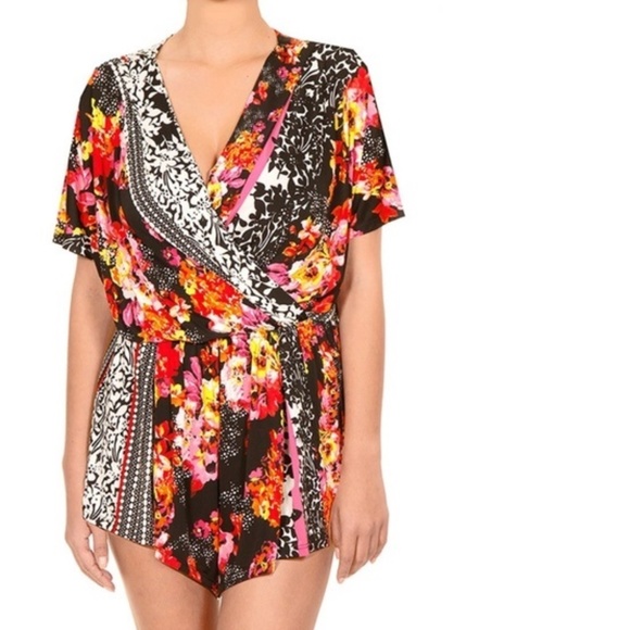 NWOT Sola La Fe Boho Floral Striped Chic Romper Shorts Small Womens Summer - Picture 8 of 12